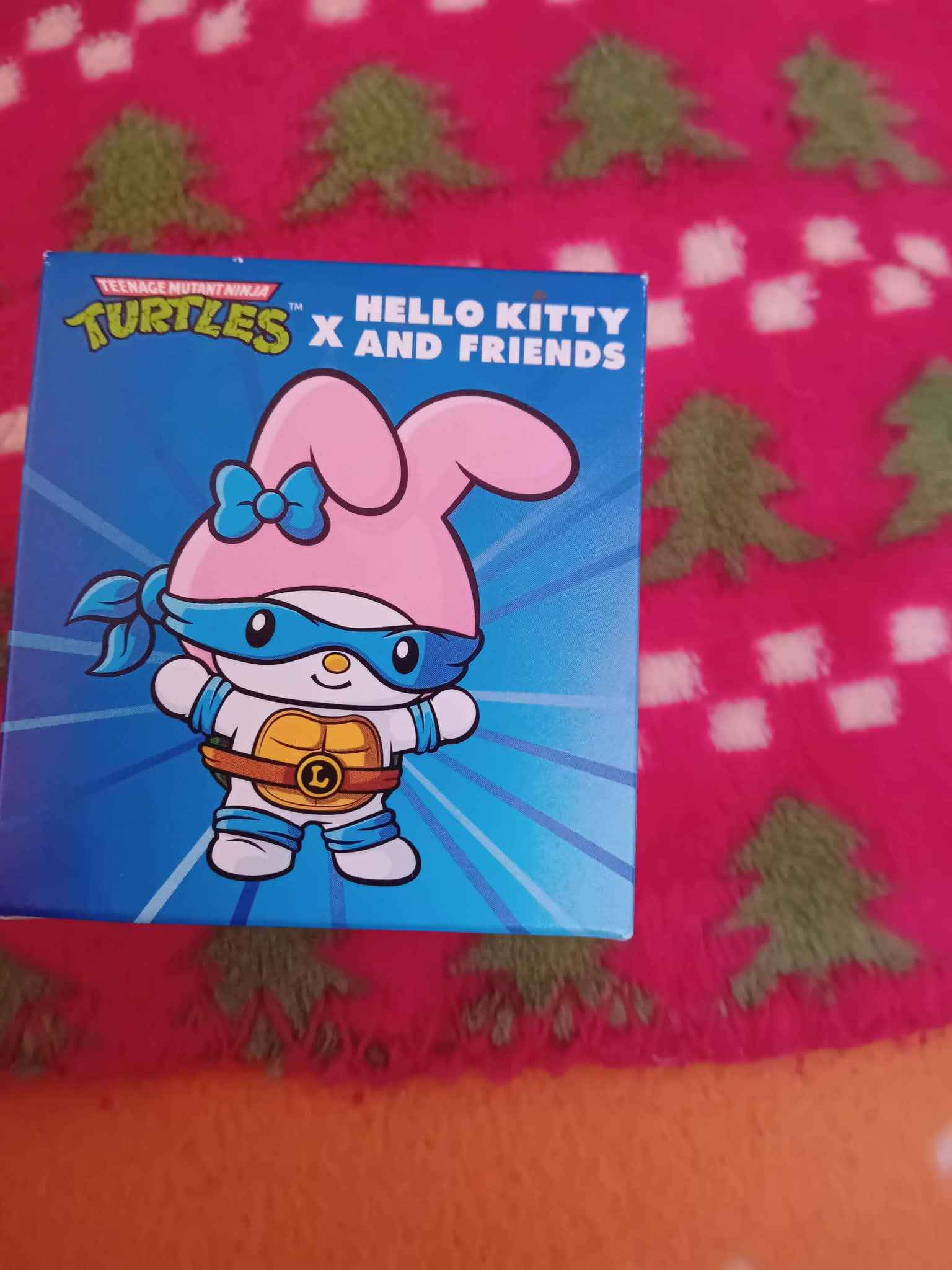 Hello Kitty x TMNT Crossover Collectible – Leonardo Edition