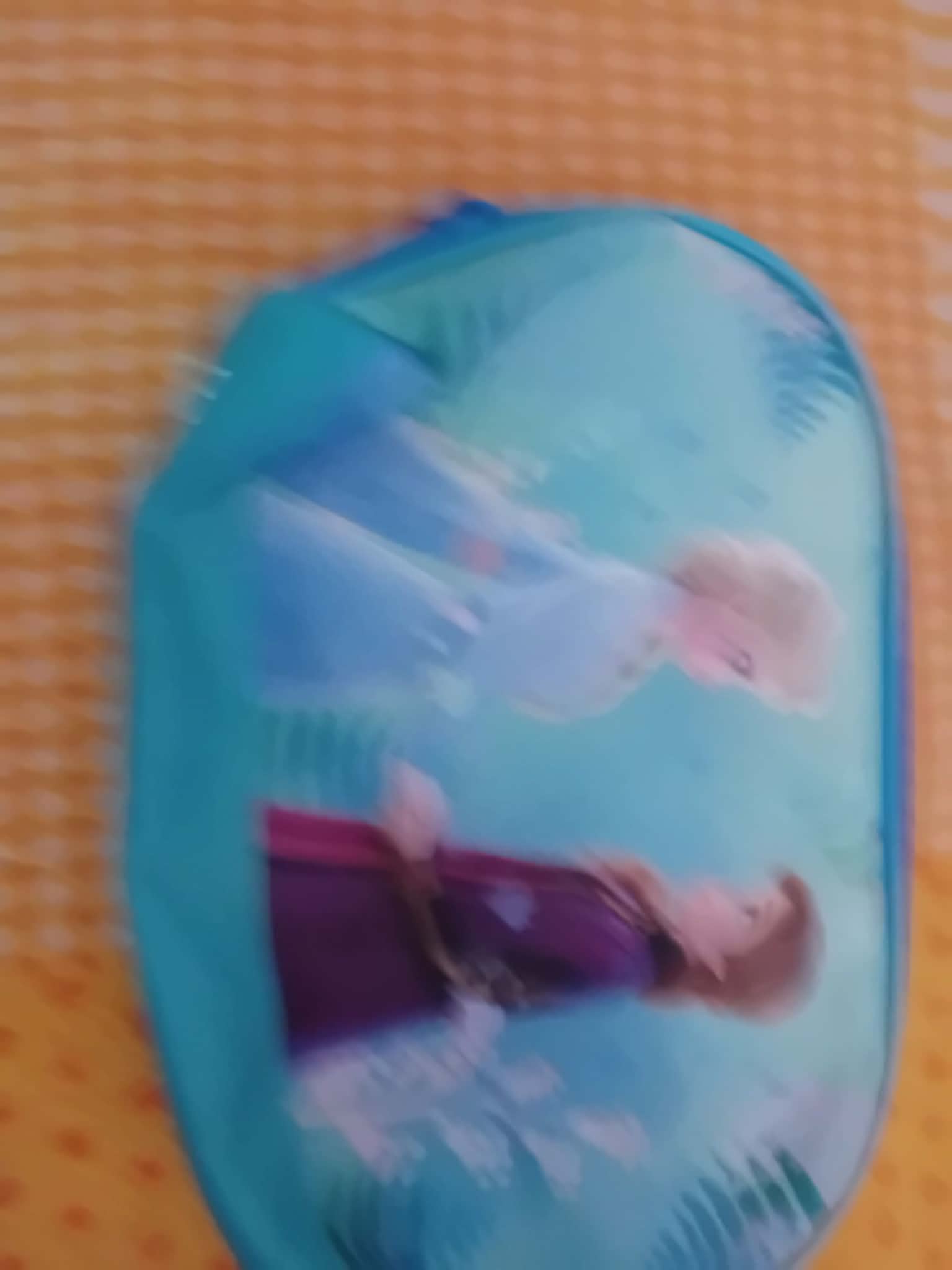 Frozen-Inspired Kids’ Zipper Pouch – Elsa & Anna Design