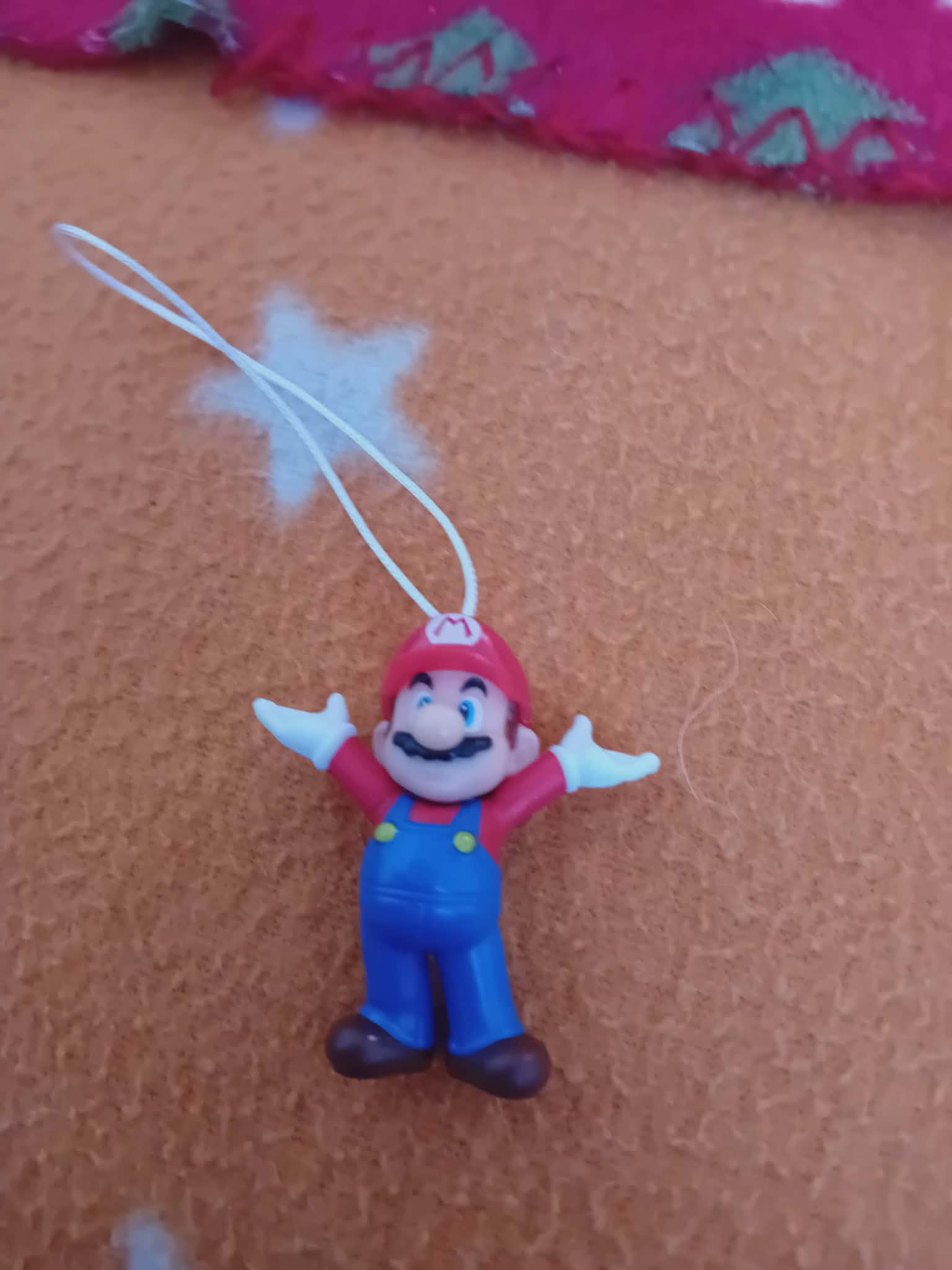 Classic Mario Keychain – Retro Gamer Charm